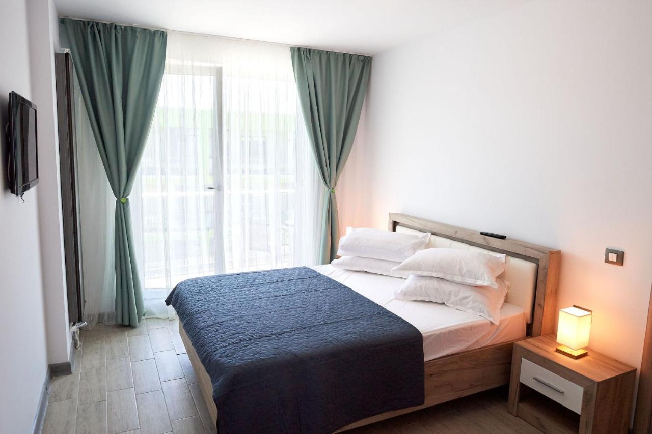 Năvodari Rubic Apartment Spa N Pool Beach Resort מראה חיצוני תמונה