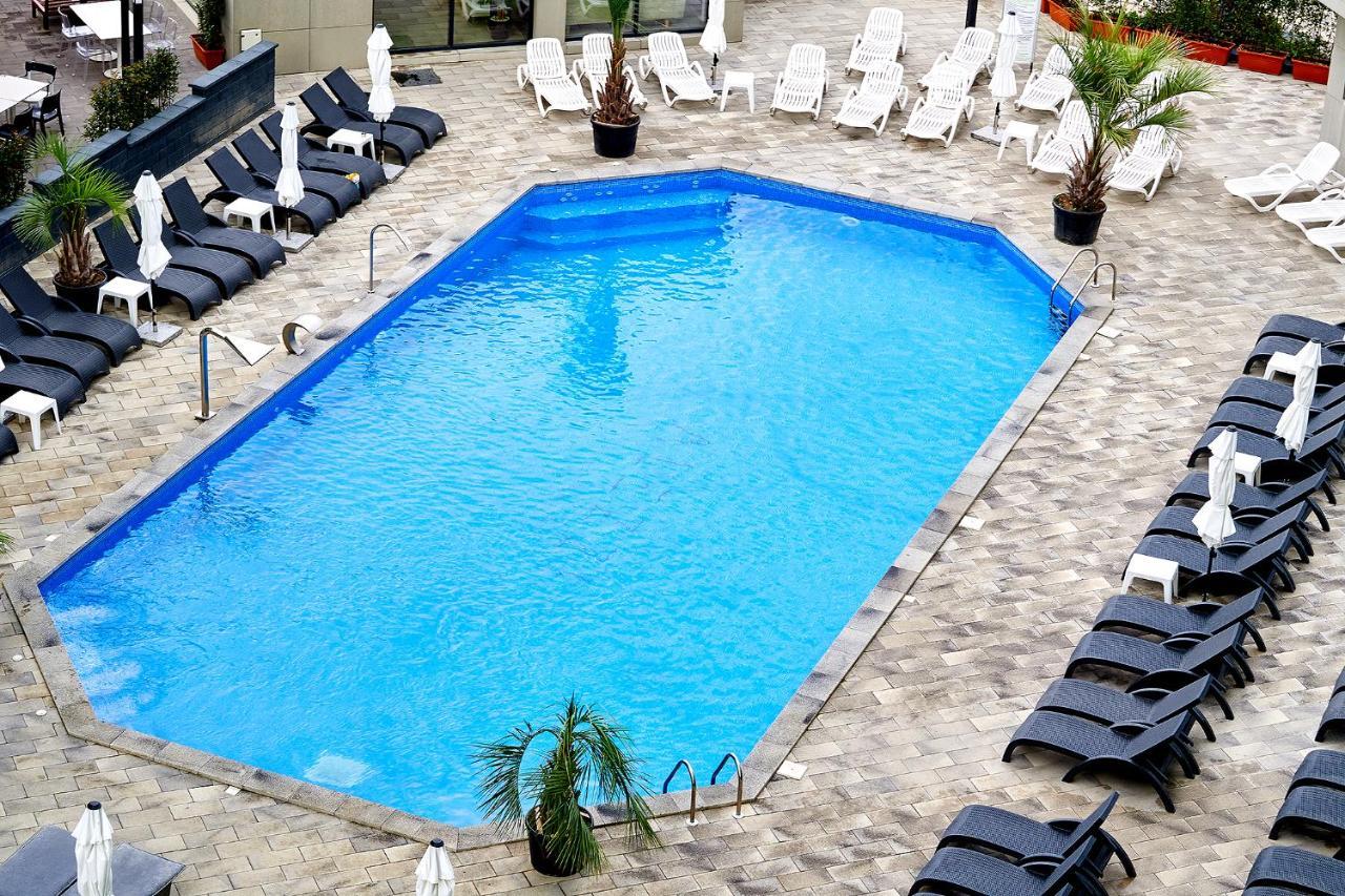Năvodari Rubic Apartment Spa N Pool Beach Resort מראה חיצוני תמונה